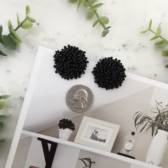 "Clémence" Earrings || Black Beaded Statement - Picture 4 of 9